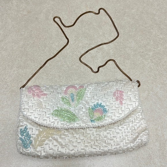 Handbags - Vintage Beaded Purse